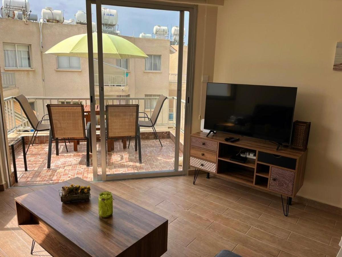Ferienwohnung Diamond Complex Paphos Exterior foto