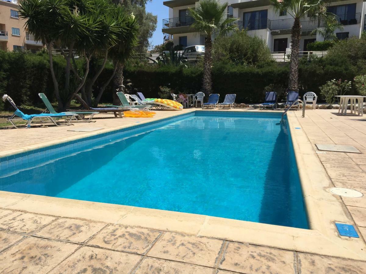 Ferienwohnung Diamond Complex Paphos Exterior foto