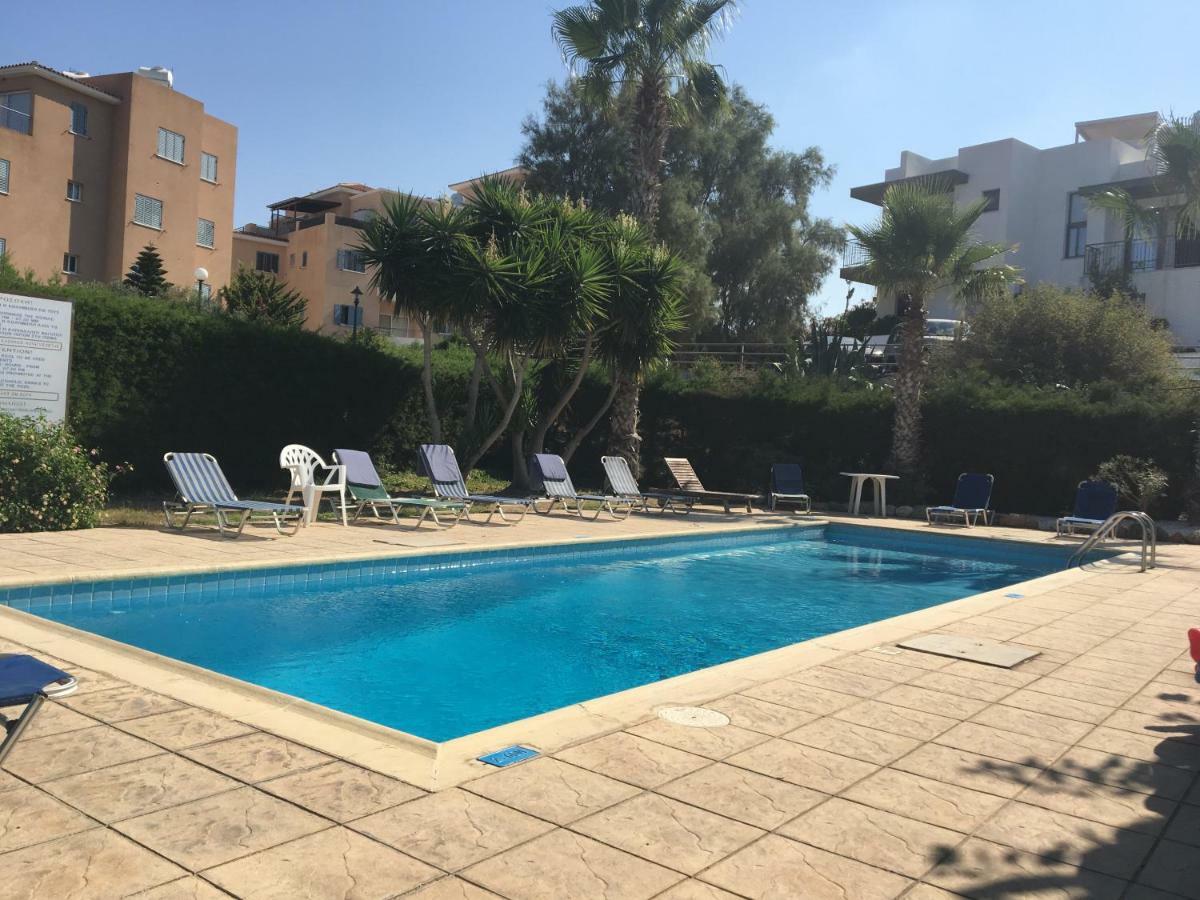 Ferienwohnung Diamond Complex Paphos Exterior foto